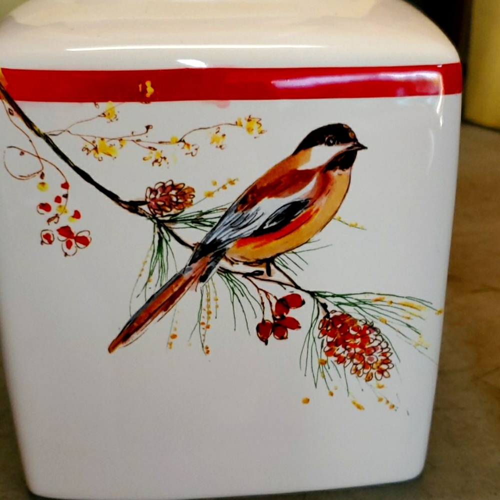 Tissue holder